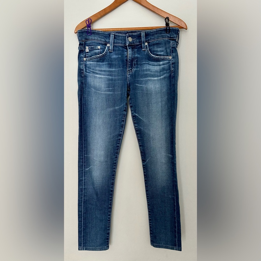 EUC. AG Nikki Relaxed Skinny. 27R.